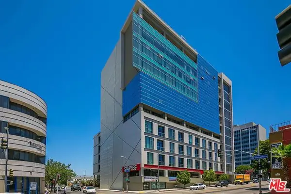 3223 W 6th Street #906, Los Angeles, CA 90020