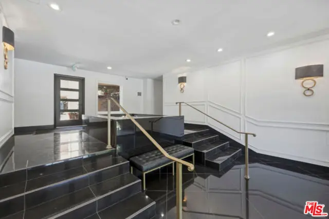 1121 N Olive Drive #302, West Hollywood, CA 90069 - #2