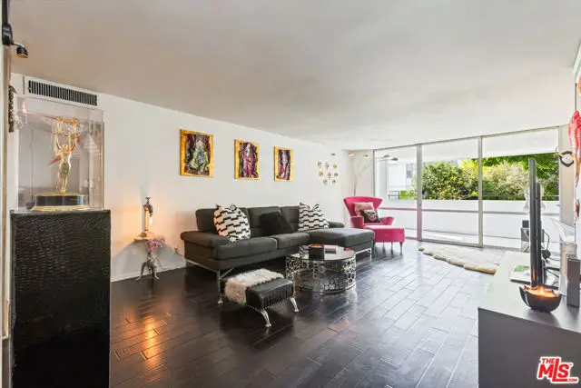 848 N Kings Road #102, West Hollywood, CA 90069 - #3
