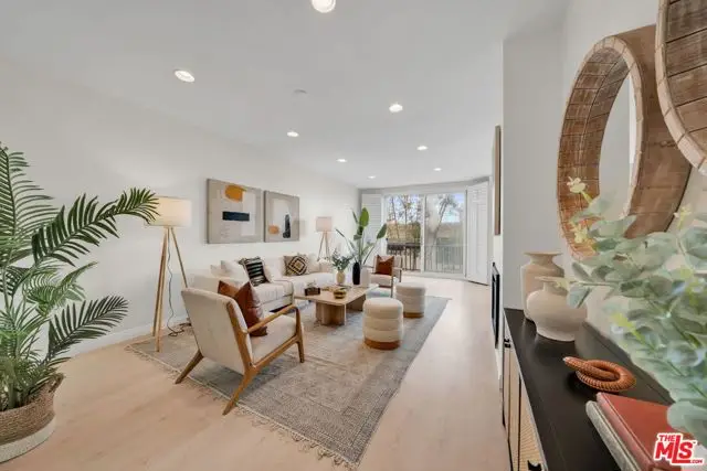 900 Euclid Street #307, Santa Monica, CA 90403 - #2