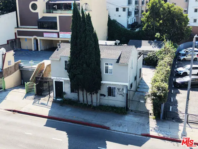 2352 W 3rd Street, Los Angeles, CA 90057 - Image #1