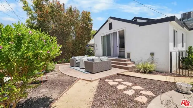 3801 Sutro Avenue, Los Angeles, CA 90008 - #1