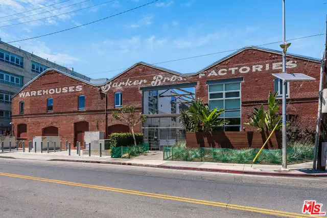 527 Molino Street #206, Los Angeles, CA 90013 - Image #1