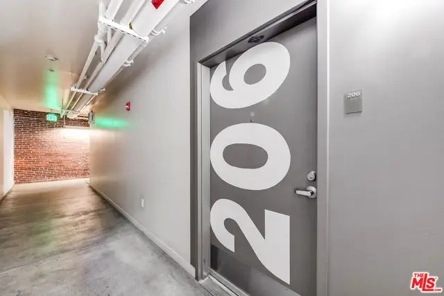 527 Molino Street #206, Los Angeles, CA 90013 - Image #3