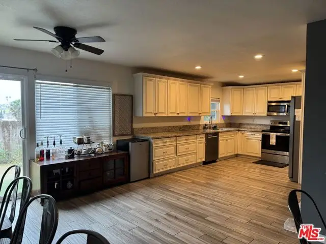 1570 S Santa Fe Avenue, Vista, CA 92084 - #1