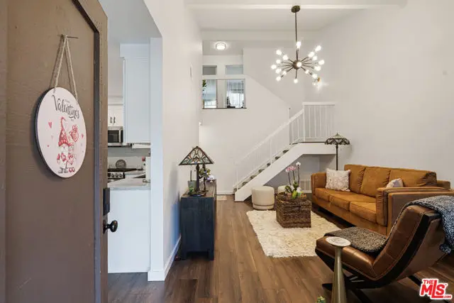 25795 Vista Fairways Drive, Santa Clarita, CA 91355 - #2