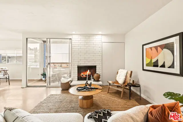 8401 Fountain Avenue #13, West Hollywood, CA 90069 - Image #3