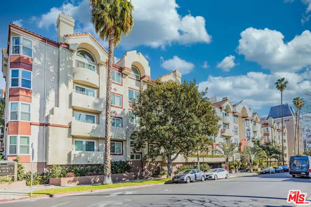 620 S Gramercy Place #301, Los Angeles, CA 90005 - Image #1