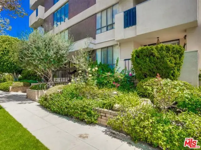 150 N Almont Drive #203, Beverly Hills, CA 90211 - Image #3