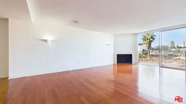 450 S Maple Drive #403, Beverly Hills, CA 90212 - #3