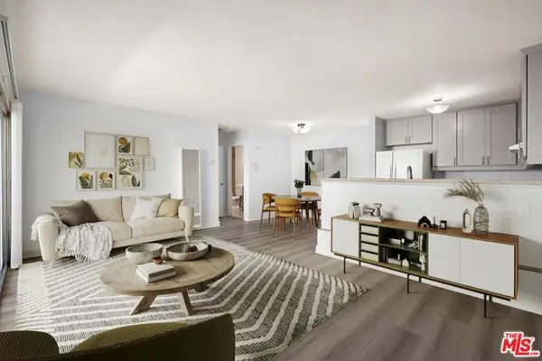 18530 Hatteras Street #115, Tarzana (los Angeles), CA 91356