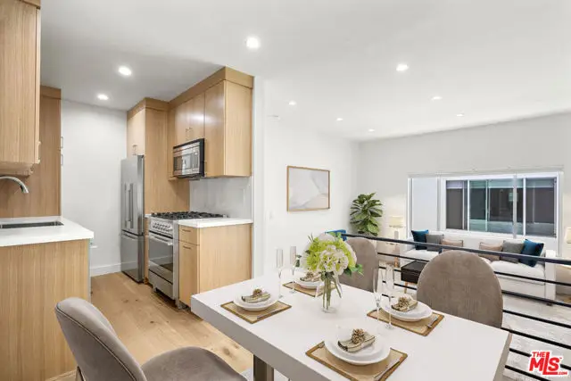 837 11th Street #7, Santa Monica, CA 90403 - #3