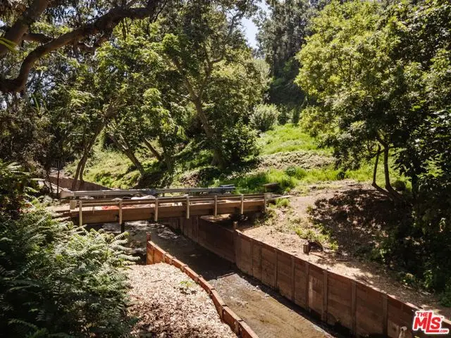 639 Hightree Road, Santa Monica, CA 90402 - #3