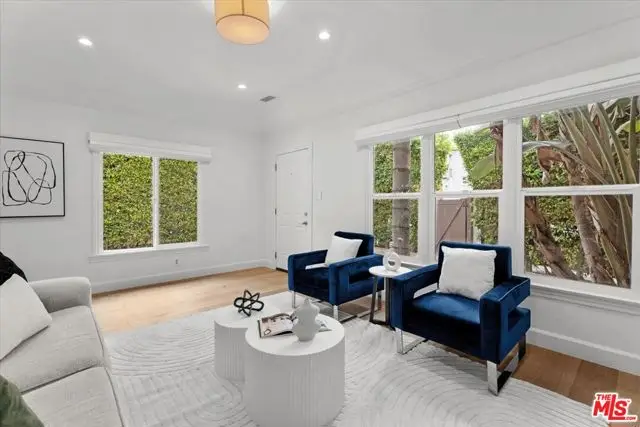 1343 Carmona Avenue, Los Angeles, CA 90019 - #3