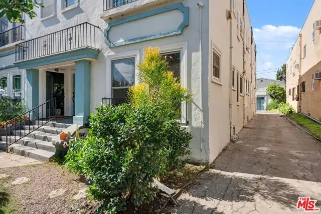 745 N Manhattan Place, Los Angeles, CA 90038 - #3