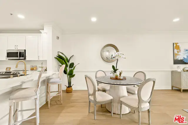 625 S Berendo Street #203, Los Angeles, CA 90005 - #3