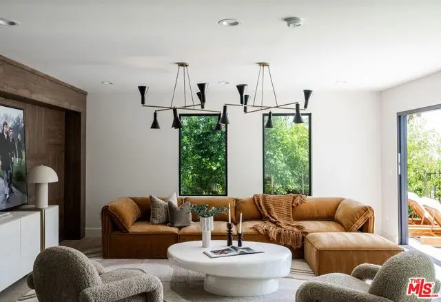 2380 Venus Drive, Los Angeles, CA 90046 - #1