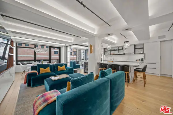 849 S Broadway #812, Los Angeles, CA 90014