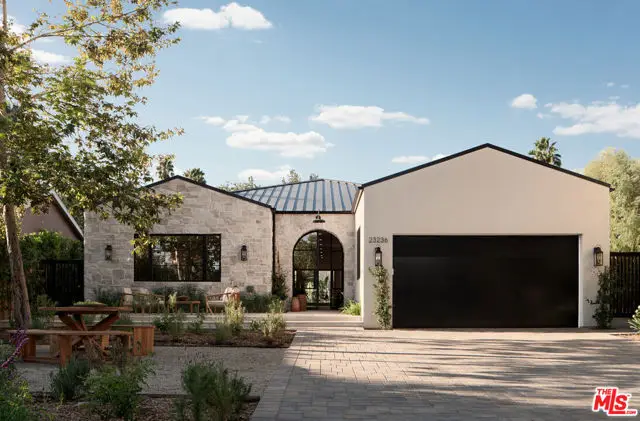 23236 Hatteras Street, Woodland Hills, CA 91367 - #2