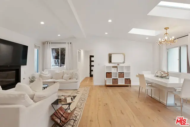 2228 Laurel Canyon Boulevard, Los Angeles, CA 90046 - #3