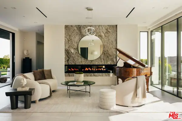 2162 Westridge Road, Los Angeles, CA 90049