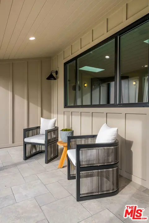 5546 Marburn Avenue, Los Angeles, CA 90043 - #3