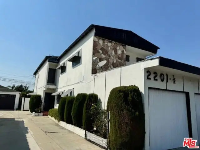 2201 S Ridgeley Drive, Los Angeles, CA 90016 - #1