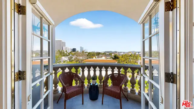 9848 Vidor Drive #402, Los Angeles, CA 90035 - #3