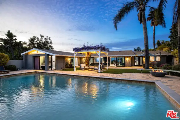 8400 Mulholland Drive, Los Angeles, CA 90046