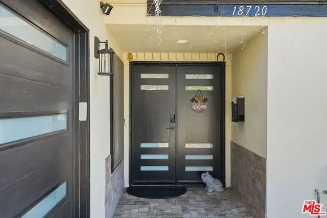 18720 Chase Street, Northridge, CA 91324 - #2