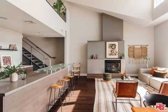 1250 N Harper Avenue #PH421, Los Angeles, CA 90046 - #2