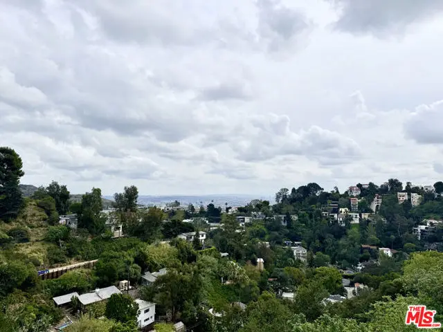 8468 Elusive Dr, Los Angeles, CA 90046 - #1