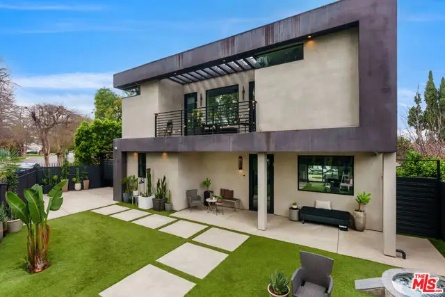 18589 Linnet Street, Tarzana, CA 91356 - #3