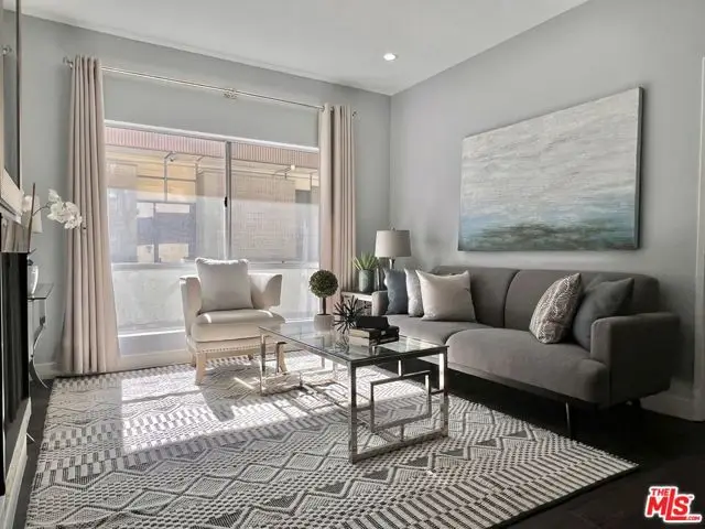 156 S Oak Knoll Avenue #101, Pasadena, CA 91101 - #3