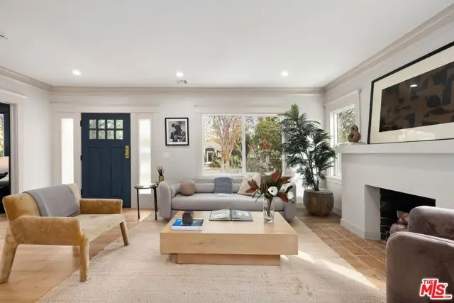 1337 N Orange Grove Avenue, West Hollywood, CA 90046 - #2