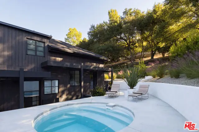 3860 Kingswood Road, Sherman Oaks, CA 91403 - #2