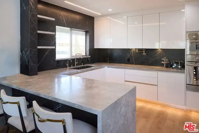 221 S Gale Drive #403, Beverly Hills, CA 90211 - #3