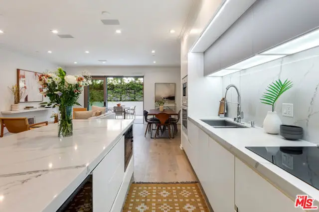 132 N Swall Drive #101, Los Angeles, CA 90048 - #2