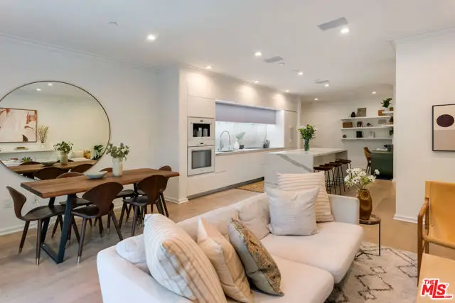 132 N Swall Drive #101, Los Angeles, CA 90048 - #3