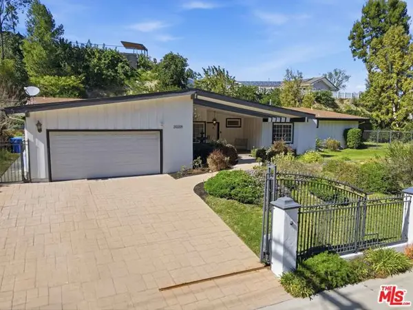 20209 Wells Drive, Woodland Hills (los Angeles), CA 91364