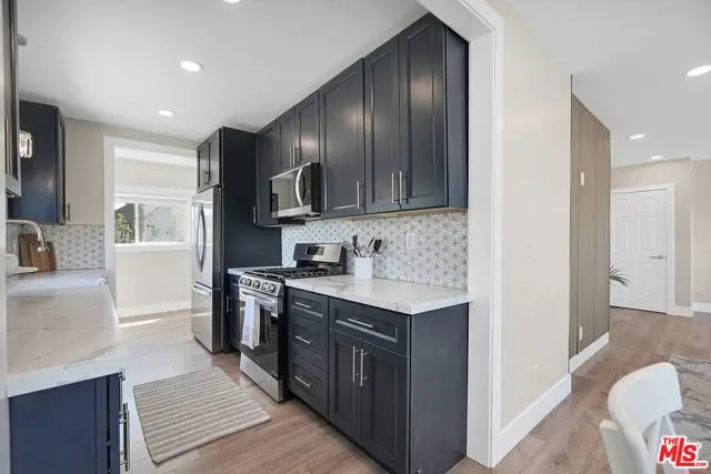 5726 Los Angeles Street, Emeryville, CA 94608 - #3