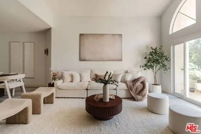 3284 Barham Boulevard #301, Los Angeles, CA 90068 - #2