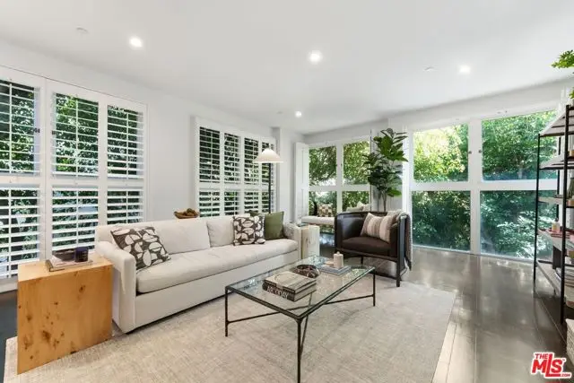 1927 Glendon Avenue #202, Los Angeles, CA 90025 - #3