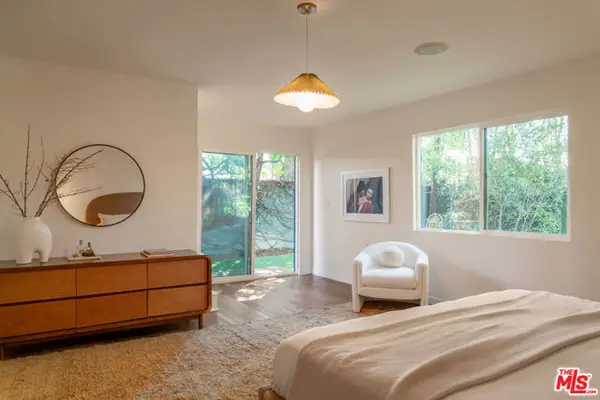 3917 Beethoven Street, Los Angeles, CA 90066