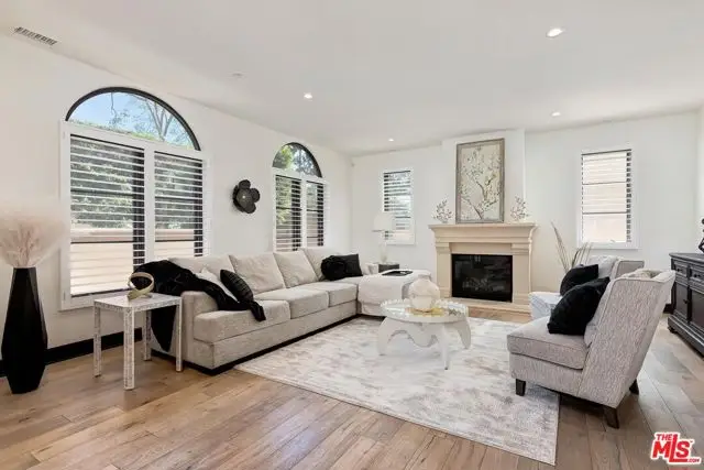 10523 Ashton Avenue #101, Los Angeles, CA 90024 - #3