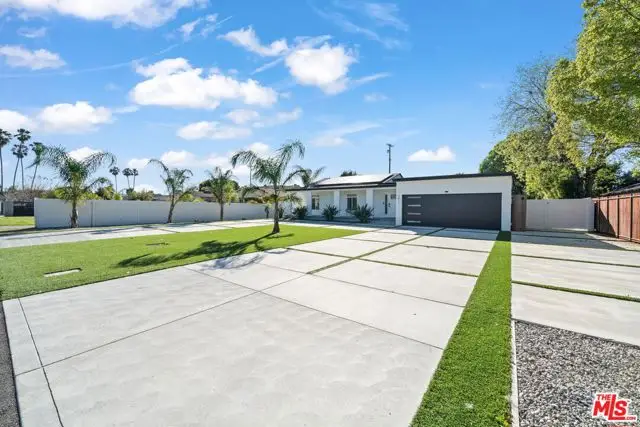 7911 Paso Robles Avenue, Van Nuys, CA 91406 - #2