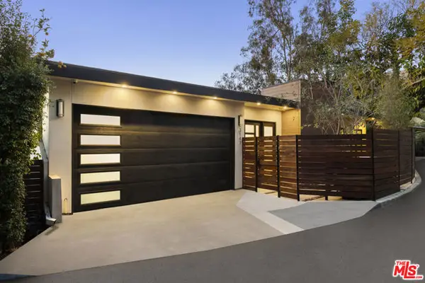 3147 Hollyridge Drive, Los Angeles, CA 90068