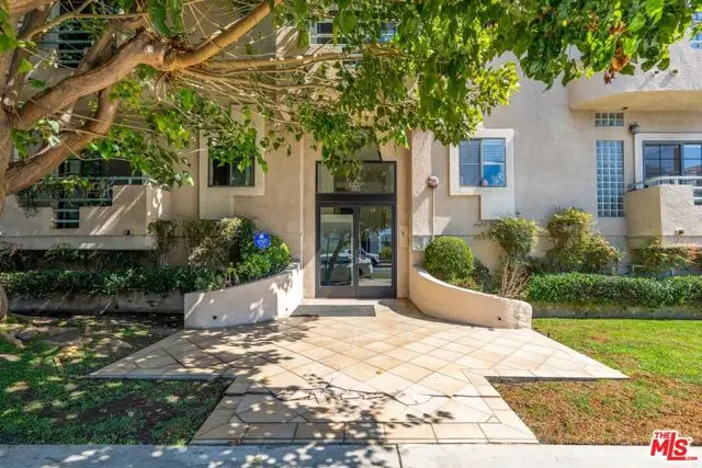 102 N Sweetzer Avenue #106, Los Angeles, CA 90048 - #2