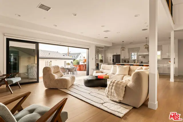 7403 Stewart Avenue, Los Angeles, CA 90045 - #3