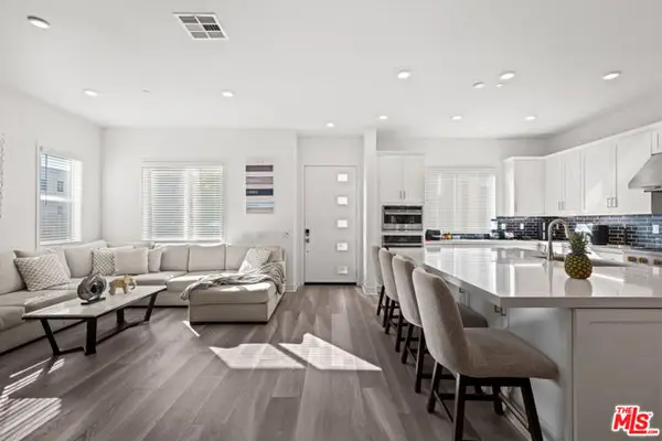 26710 Beartown Lane, Stevenson Ranch, CA 91381